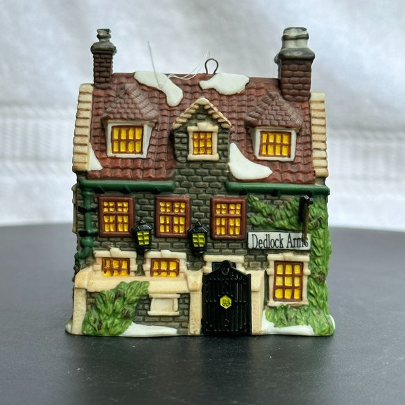 Dept 56 Dedlock Arms Christmas Village Ornament from 1994 - Picture 2 of 8